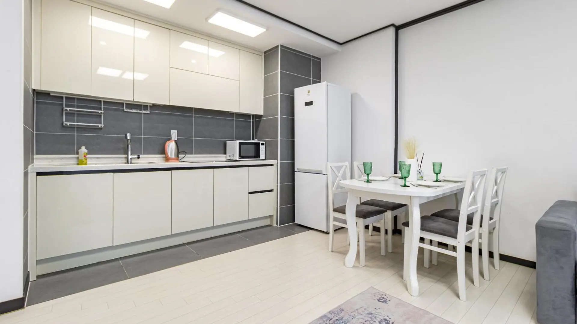 Highvill Park 2 Apartment Taldykol 0*,